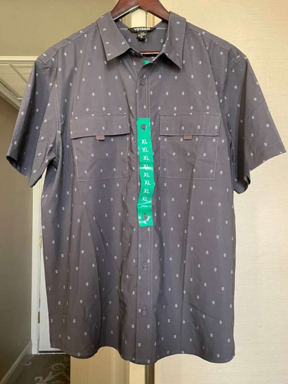 New with Tags! Men's Voyager Utility Shirt - XL